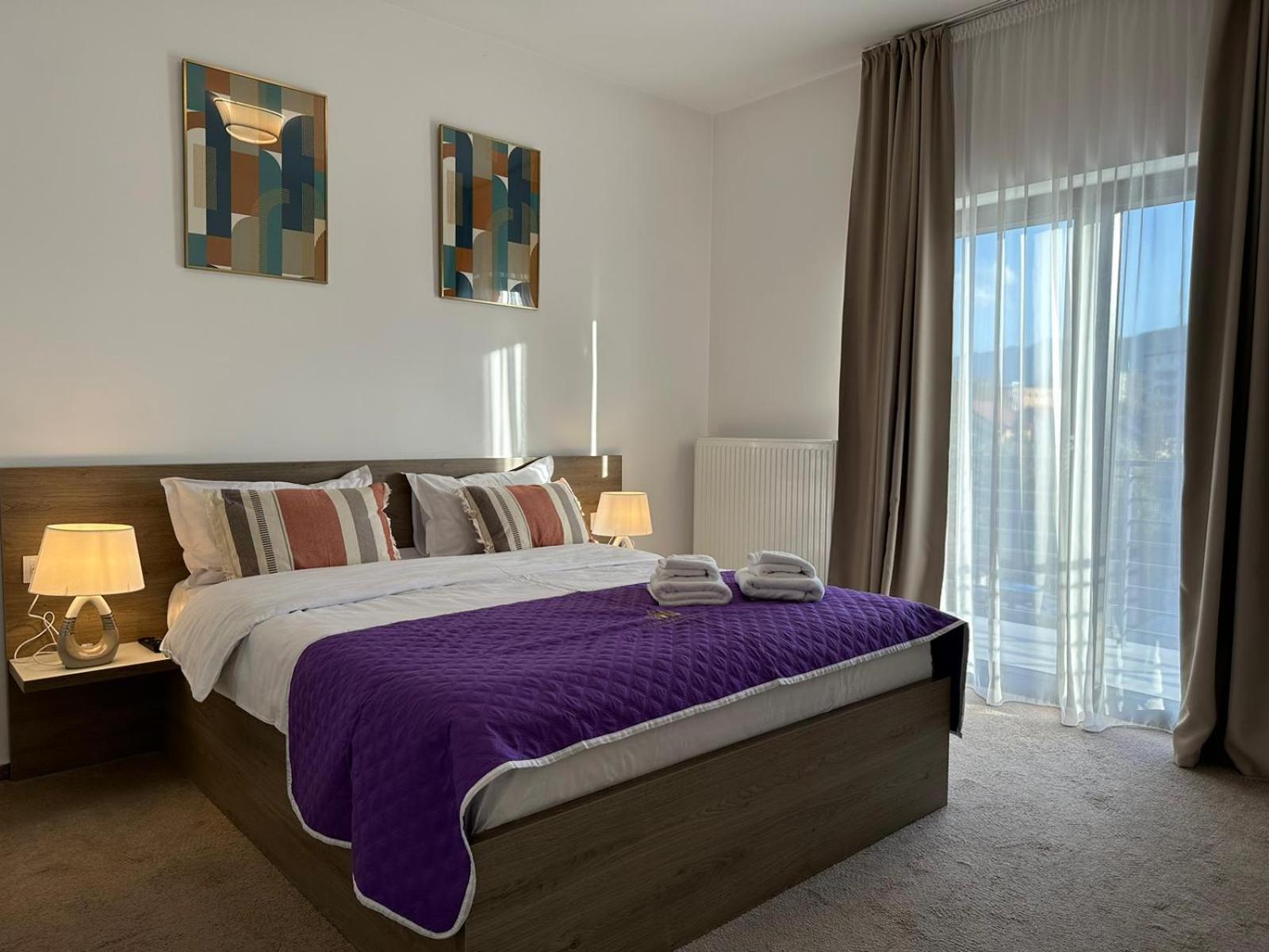 Luxury Glam Apartments & Studios Near Coresi Mall Μπρασόβ Εξωτερικό φωτογραφία