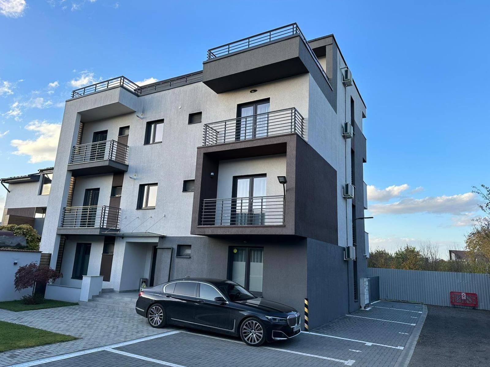 Luxury Glam Apartments & Studios Near Coresi Mall Μπρασόβ Εξωτερικό φωτογραφία